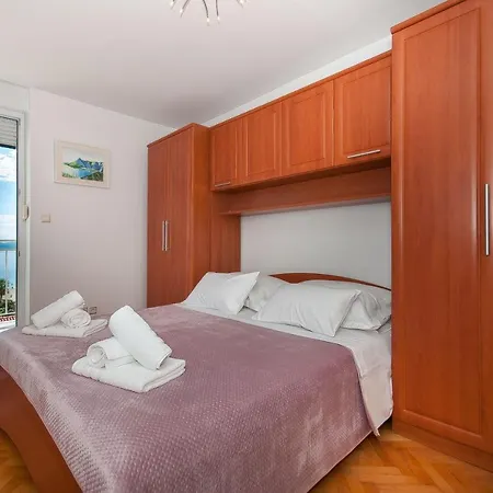 Seaview Flat In The Center Appartamento Omiš