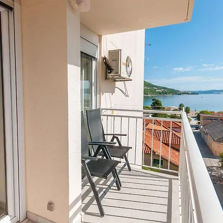 Seaview Flat In The Center